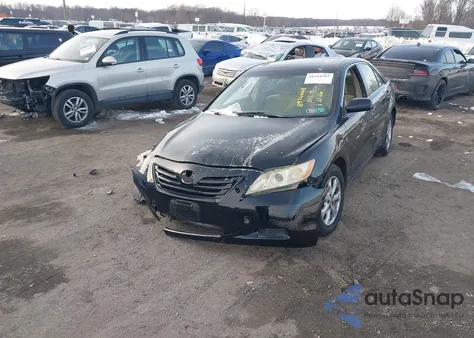 2007 Toyota Camry Le V6 z USA, uszkodzony, nr VIN JTNBK46K573005170